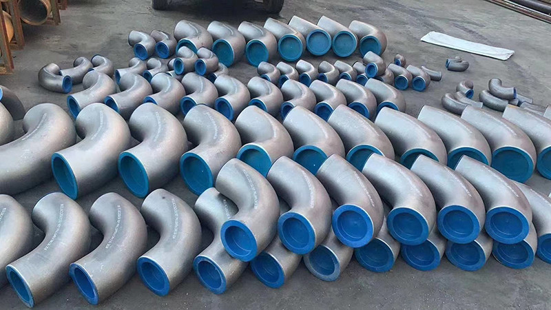 Carbon Steel Seamless Weld ERW Steeless Pipe Fitting For Industrial System