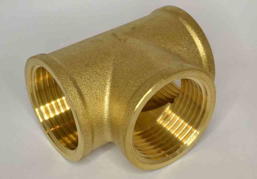 Concentric Or Eccentric THD Tee Brass Alloy 1/2"-4" - For Pipe System Adaptations In Industrial Plumbing And Process Lines