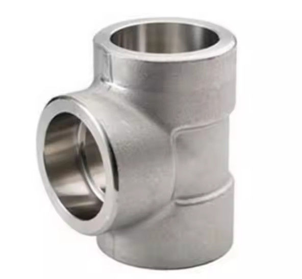 Corrosion-Resistant Stainless Steel Tee for Aggressive Environments 15X1M1F
